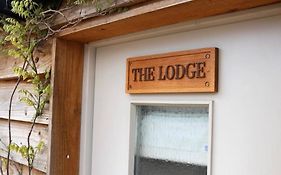 Cotswolds Lodge In Minster Lovell